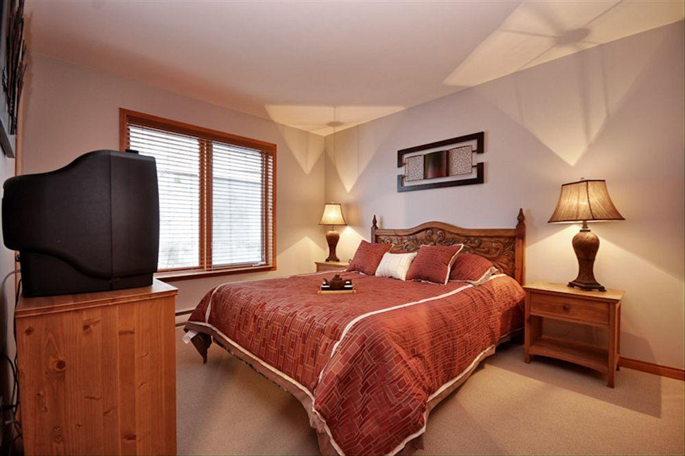 Les Haut Bois Condominiums - Tremblant Sunstar 蒙特朗布朗 外观 照片