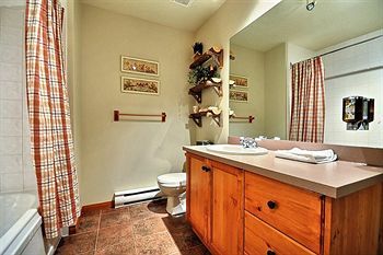 Les Haut Bois Condominiums - Tremblant Sunstar 蒙特朗布朗 外观 照片